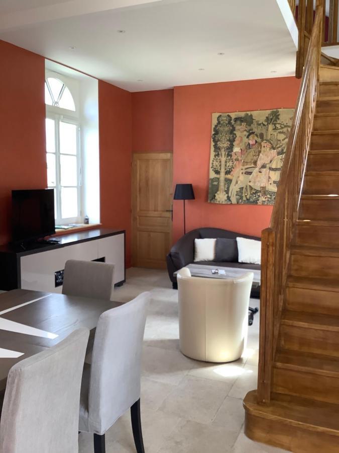 Pavillon De La Garde * Courcelles-sous-Moyencourt